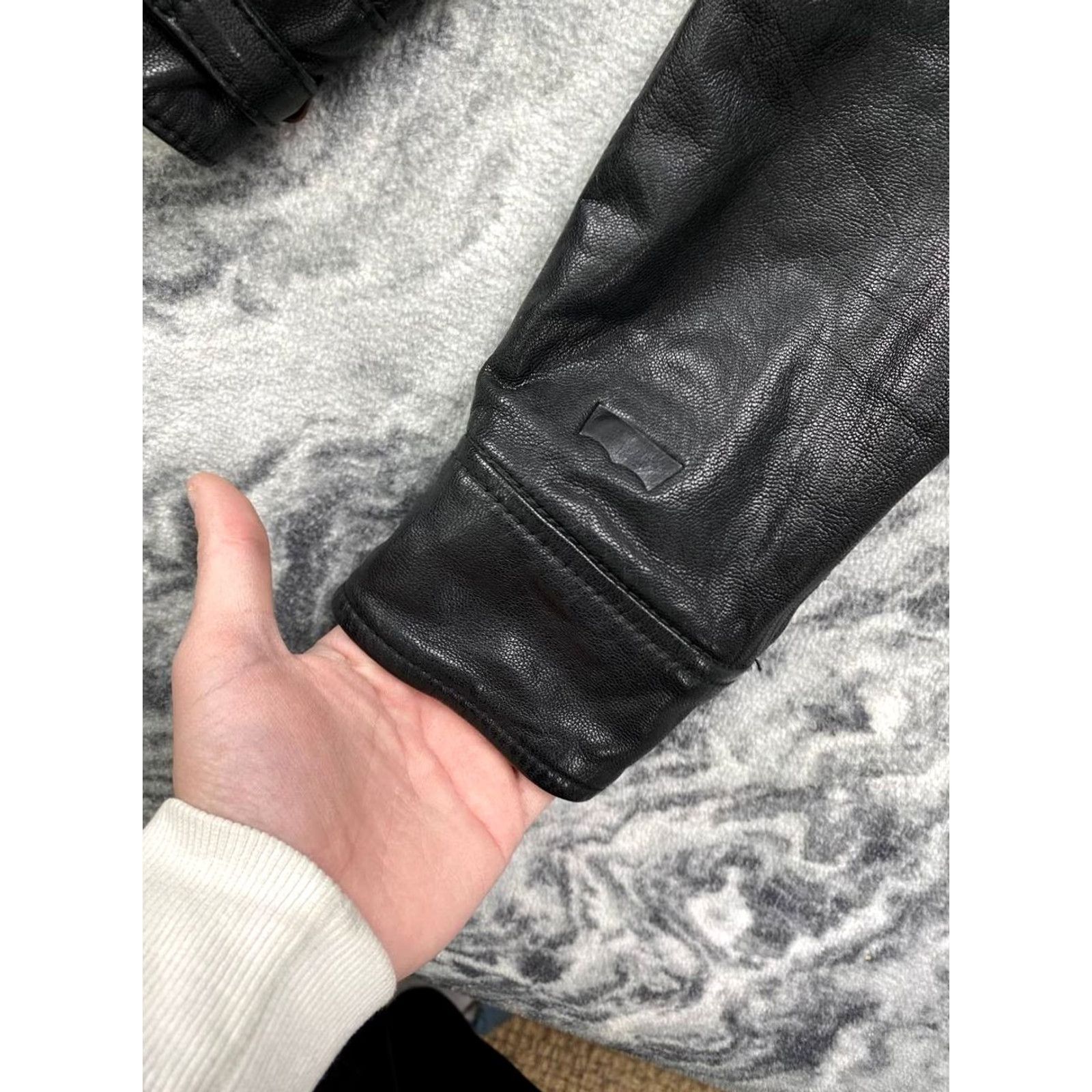 Levi's VINTAGE Levi's Leather Jacket Men S Black Zip Biker Mid-Length 00s Casual Winter Fall 51 Chest 67 Length 47.5 Shoulders 65.5 Sleeve Regular Size US S / EU 44-46 / 1 - 4 Thumbnail
