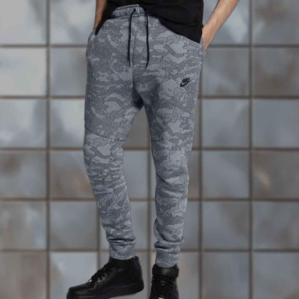 neith. Layered Crush (Camo×Gray) Fleece Pants Grey Mens Nike Tech Fleece Nike Tech Fleece Open-Hem