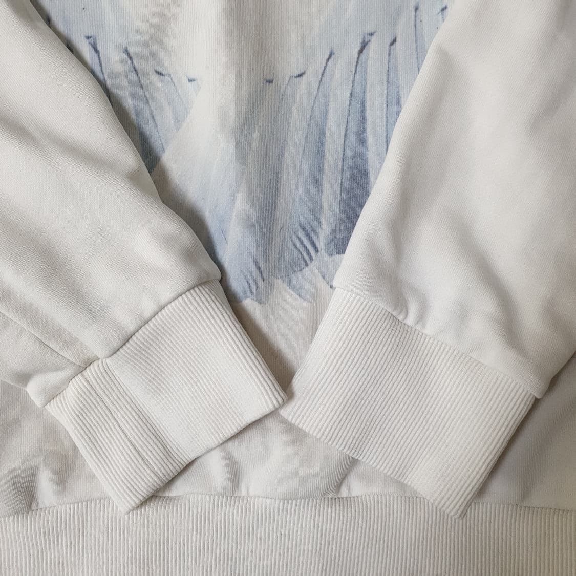 Givenchy Givenchy White Wings Feather Sweatshirt Size US M / EU 48-50 / 2 - 5 Thumbnail