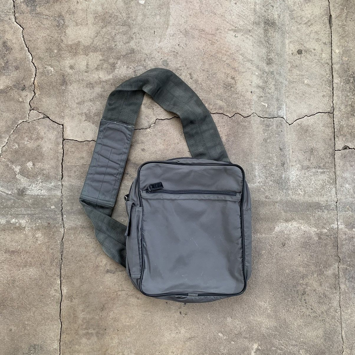 Prada Prada Nylon Crossbody sling Bag Size ONE SIZE - 15 Thumbnail