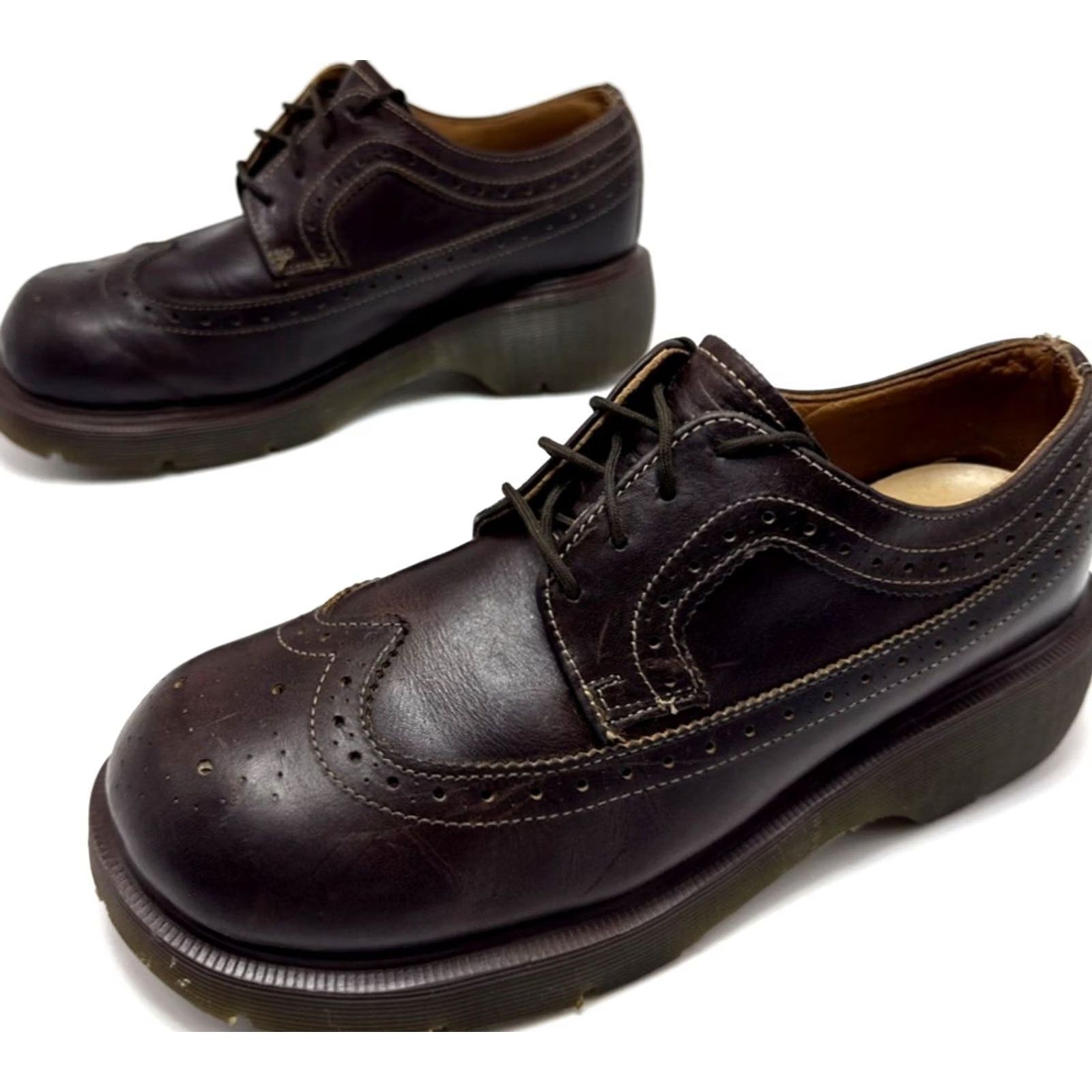 Dr. Martens VINTAGE Dr. Martens Brogues Made In England Mens 7 Womens 8.5 Wingtip Chunky Platform Brown Leather Grunge 90s Mens Womens Shoes Size US 7 / IT 37 - 2 Thumbnail
