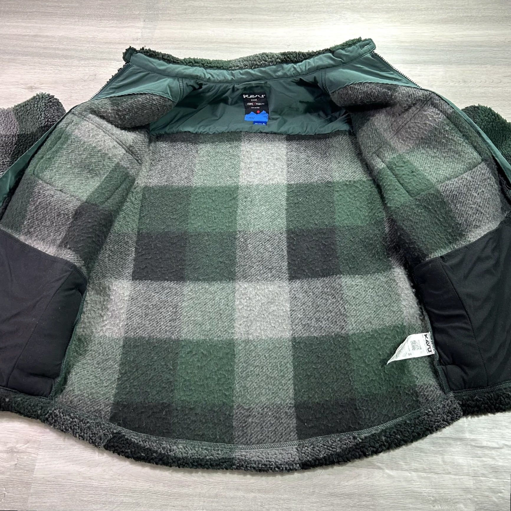 KAVU KAVU Jacket Mens XL Green Plaid Sherpa Fleece Full Zip Lined Outdoor Insulated Size US XL / EU 56 / 4 - 3 Thumbnail