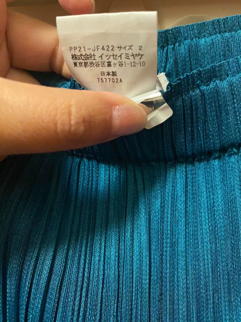 Issey Miyake Issey Miyake size:2 Blue pleated straight-leg trousers Size 31" - 5 Thumbnail