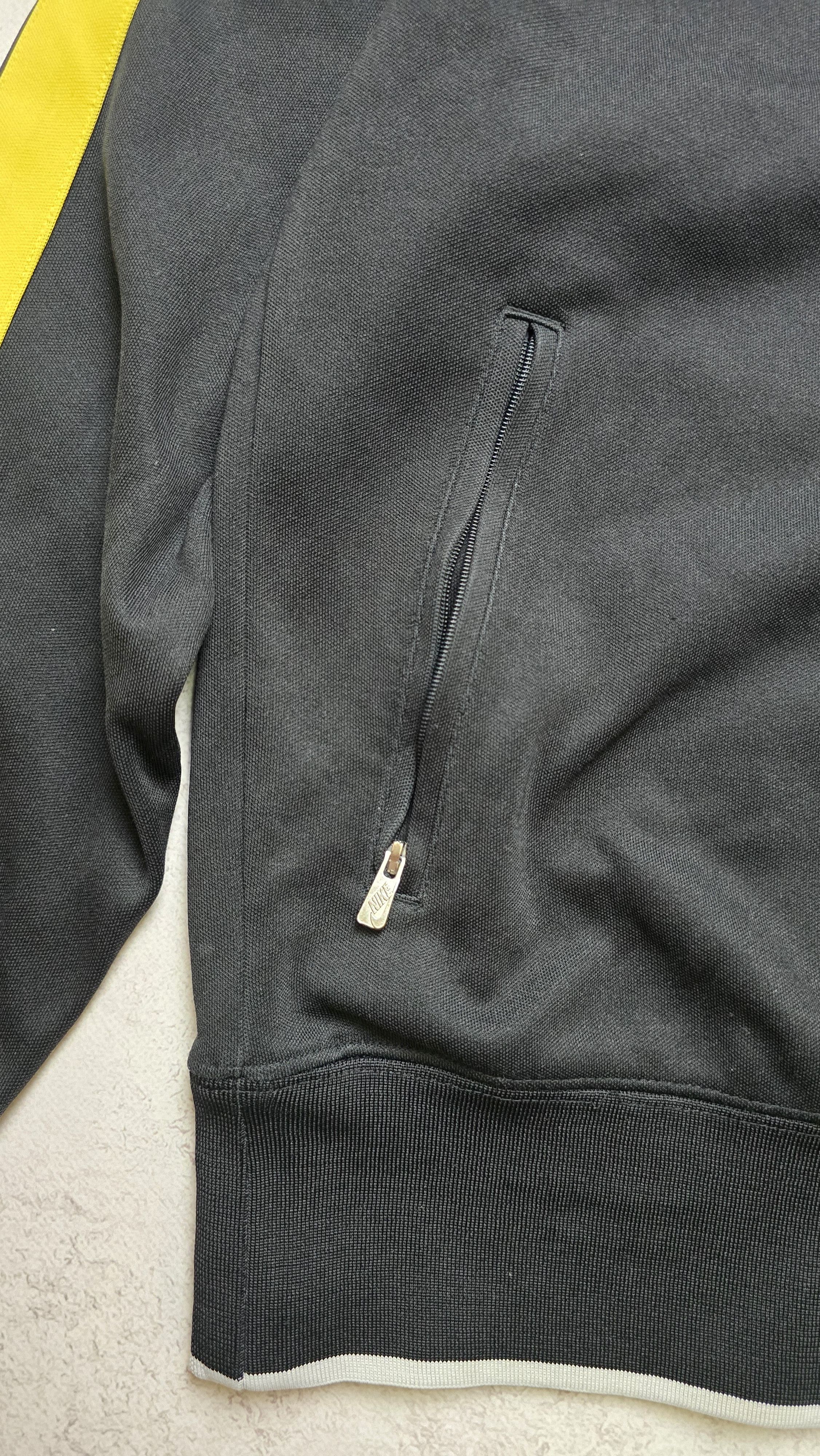 Nike Aston Villa N98 Track Jacket 2011/12 Football Training Top Size US M / EU 48-50 / 2 - 8 Thumbnail