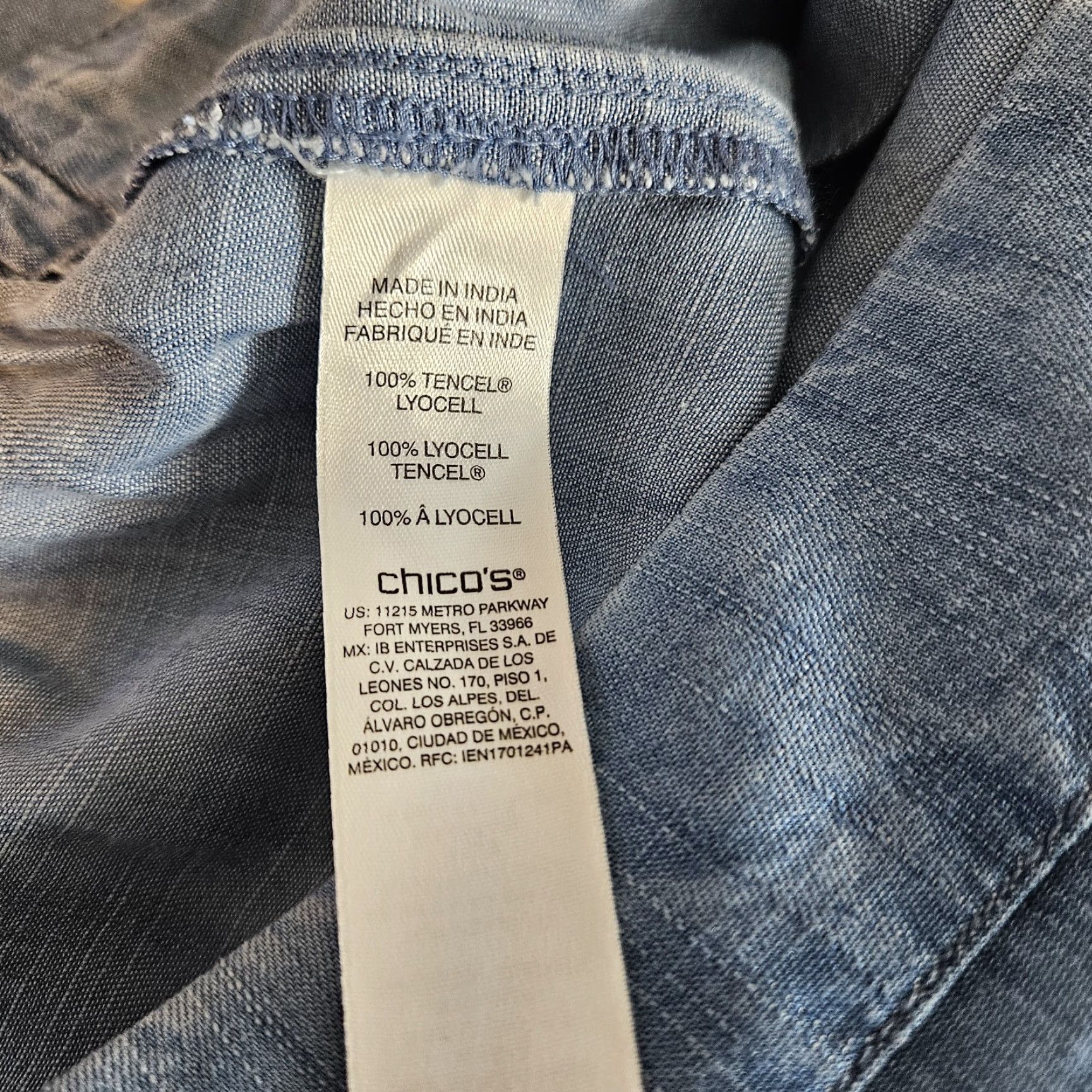 Vintage Chico's Womens Chambray Shorts Sz 6 Blue Pull On High Rise Lyocell Bermuda Shorts Womens 6 Blue Chico's Size 28" / US 6 / IT 42 - 3 Thumbnail