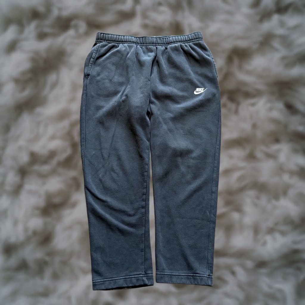 Nike Y2K Baggy Nike Sweatpants Mens Large Black Elastic Waist Pockets Swoosh Logo Size US 33 - 1 Thumbnail