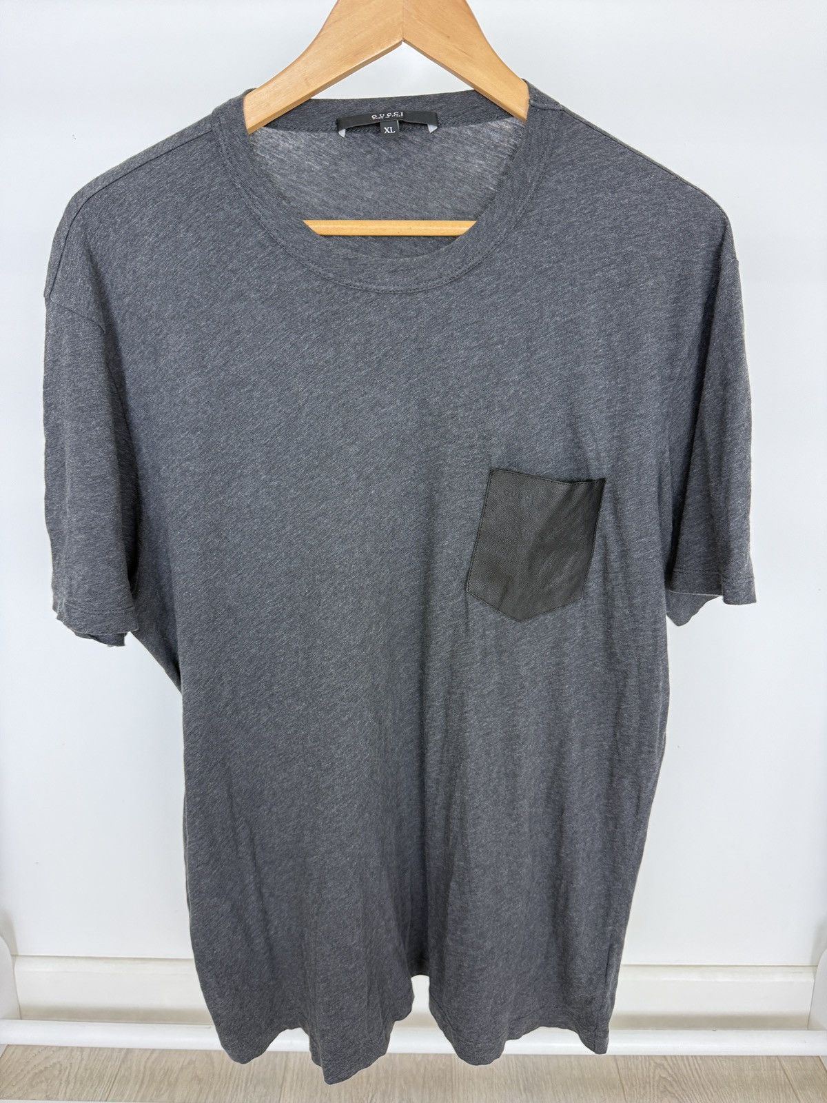 Gucci Gucci Rare Leather Pocket T Shirt Size US XL / EU 56 / 4 - 1 Thumbnail
