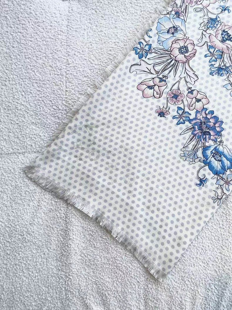 Louis Vuitton Louis Vuitton Wool floral polka-dot scarf Size ONE SIZE - 4 Thumbnail