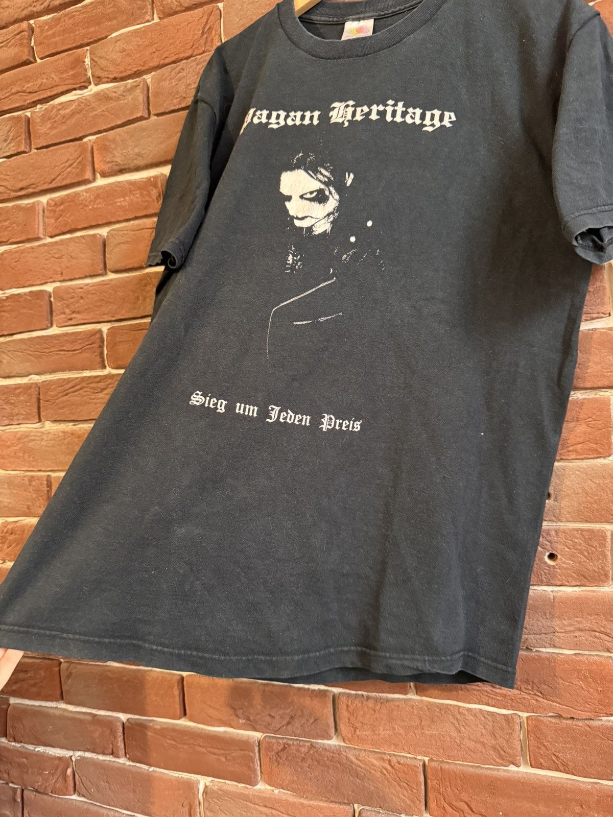 Band Tees Rare Vintage 00s Pagan Heritage Sieg Um Black Metal Tshirt L Size US L / EU 52-54 / 3 - 3 Thumbnail