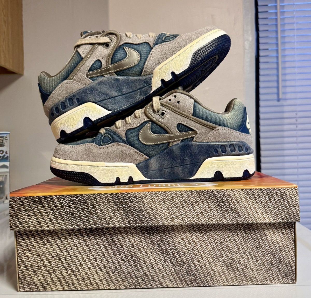 Nigo × Nike NIGO X LEVI'S X AIR FORCE 3 LOW 'OLIVE GREY' Size US 9 / EU 42 - 3 Thumbnail