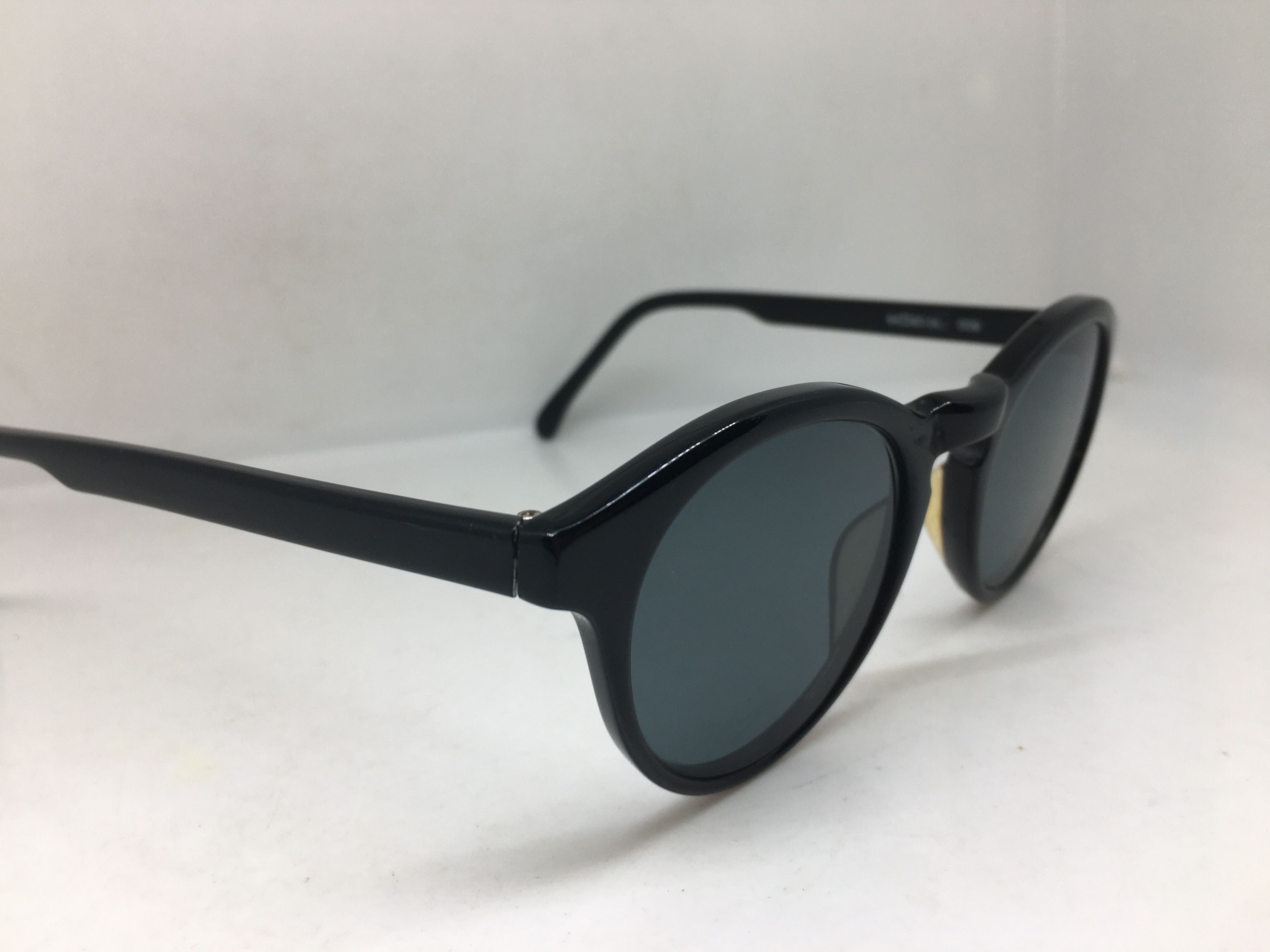 Vintage Polinelli Milano Black Keyhole Sunglasses ARISTOCRAT Size ONE SIZE - 2 Thumbnail