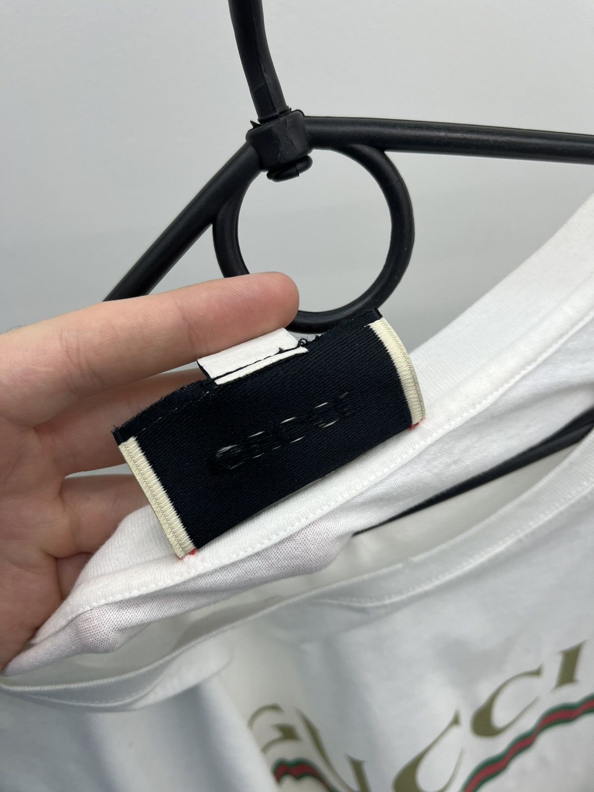 Gucci Gucci Belt Logo Distressed Cotton Light Tee T-shirt Size US L / EU 52-54 / 3 - 9 Thumbnail