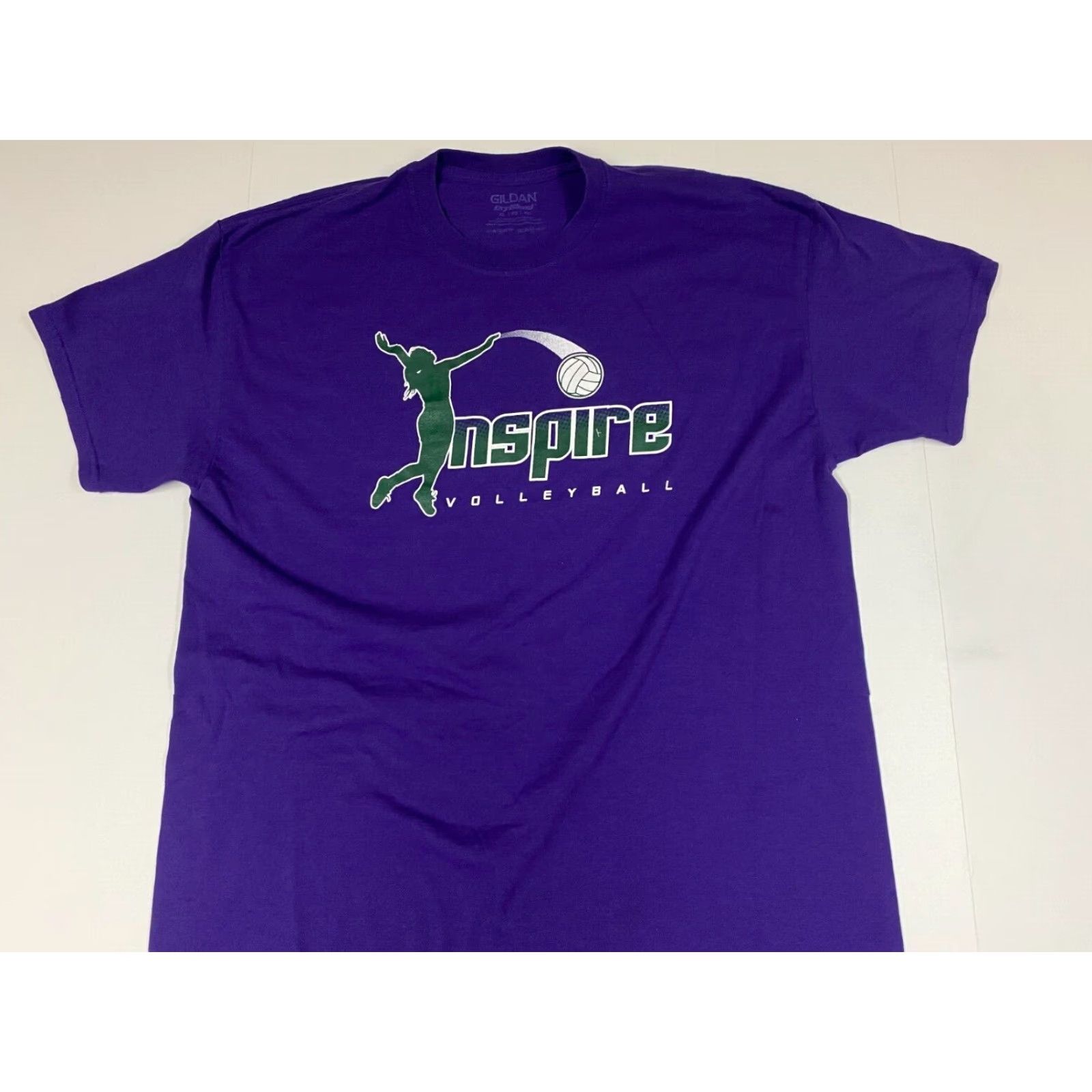 Gildan Gildan Volleyball Mens Shirt XL Purple Crew Neck Short Sleeve Cotton Logo T-Shirt Classic Mens Size US XL / EU 56 / 4 - 2 Thumbnail
