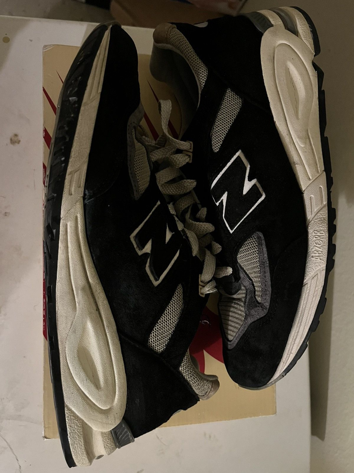 New Balance New Balance X Teddy Saints 990V2 10.5 Size US 10.5 / EU 43-44 - 7 Thumbnail