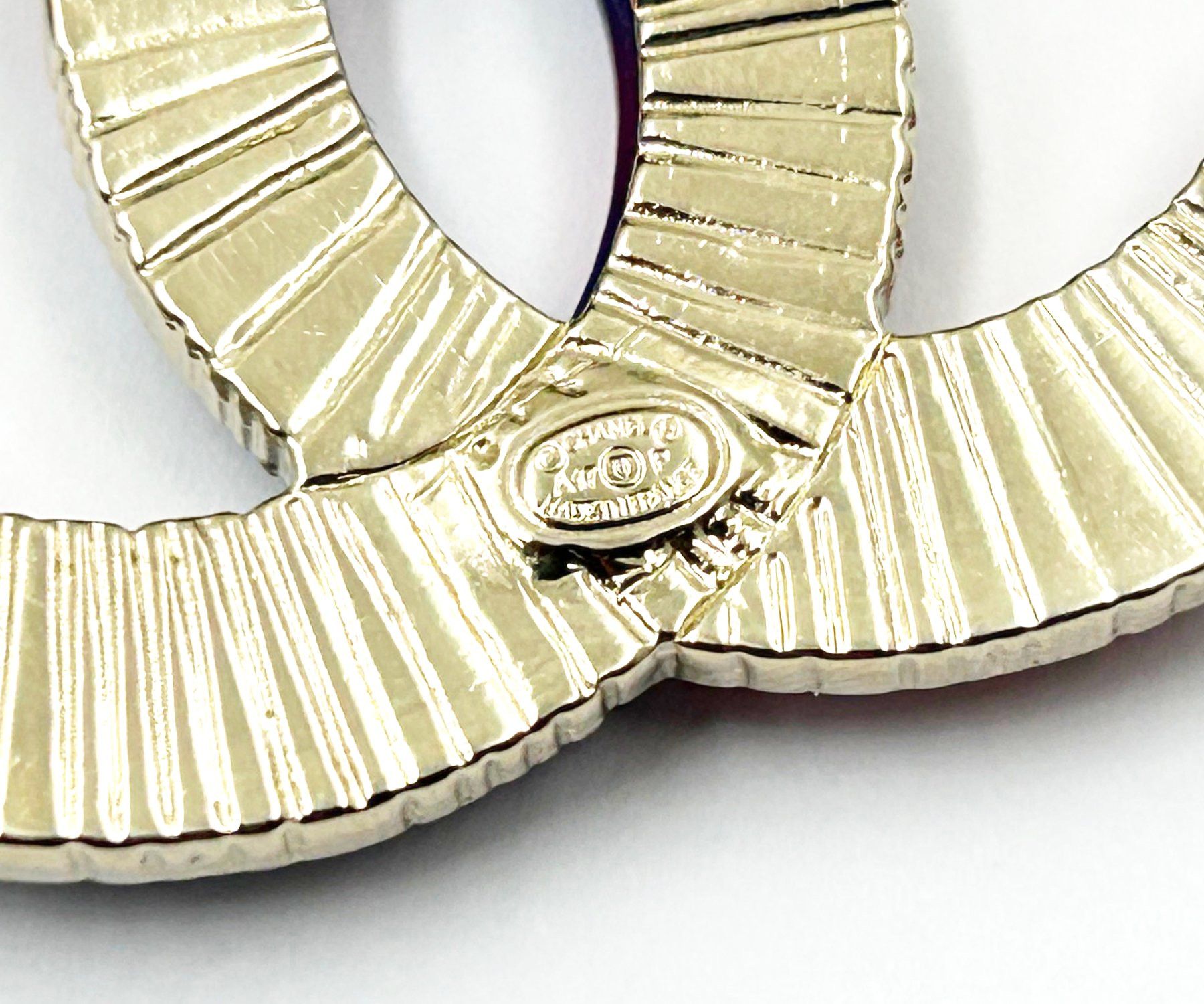 Chanel Chanel Gold CC Fuchsia Blue Brooch Size ONE SIZE - 4 Thumbnail