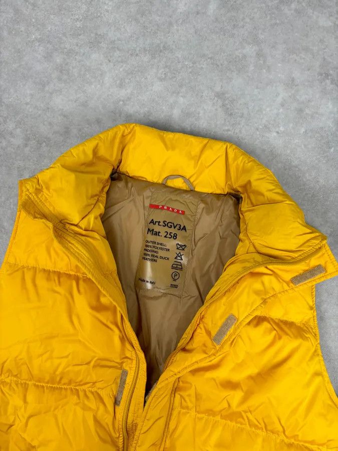 Prada 2000s Prada Yellow Down Quilted Puffer Vest Size US L / EU 52-54 / 3 - 9 Thumbnail
