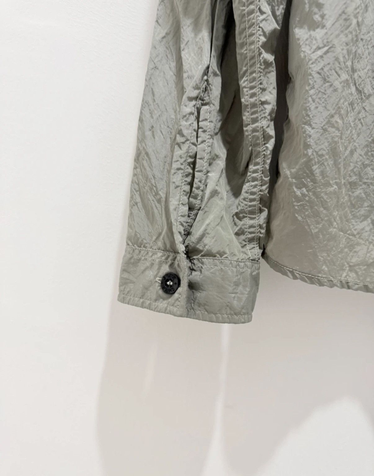 Stone Island 【STONE ISLAND】23SS Metal Nylon Jacket in Light Gray Size US L / EU 52-54 / 3 - 7 Thumbnail