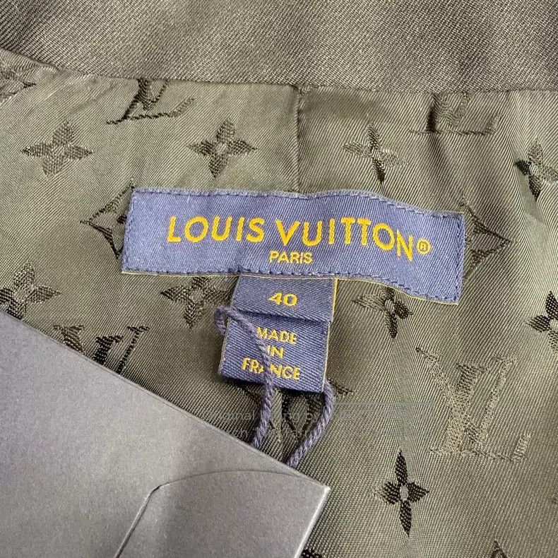 Louis Vuitton Louis Vuitton Black chain logo blazer jacket Size US XXS / EU 40 - 6 Thumbnail