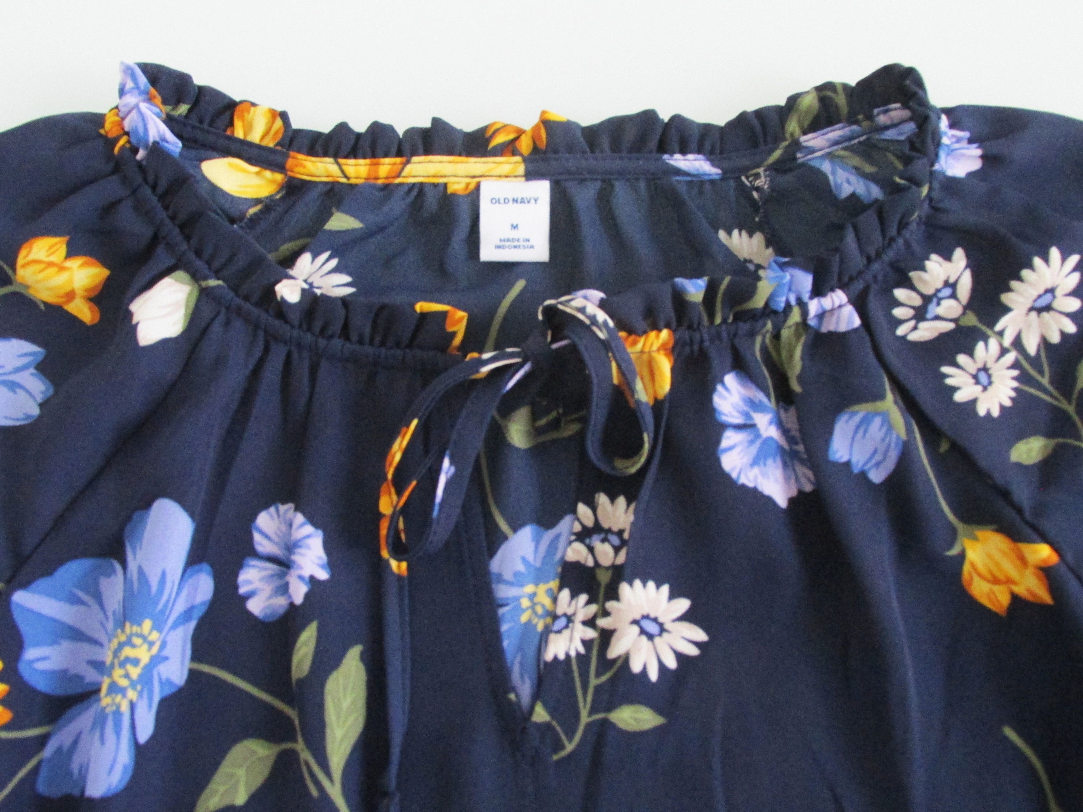 Old Navy Old Navy (NWOT) Women's Long Sleeve Blouse Size Medium Size M / US 6-8 / IT 42-44 - 3 Thumbnail
