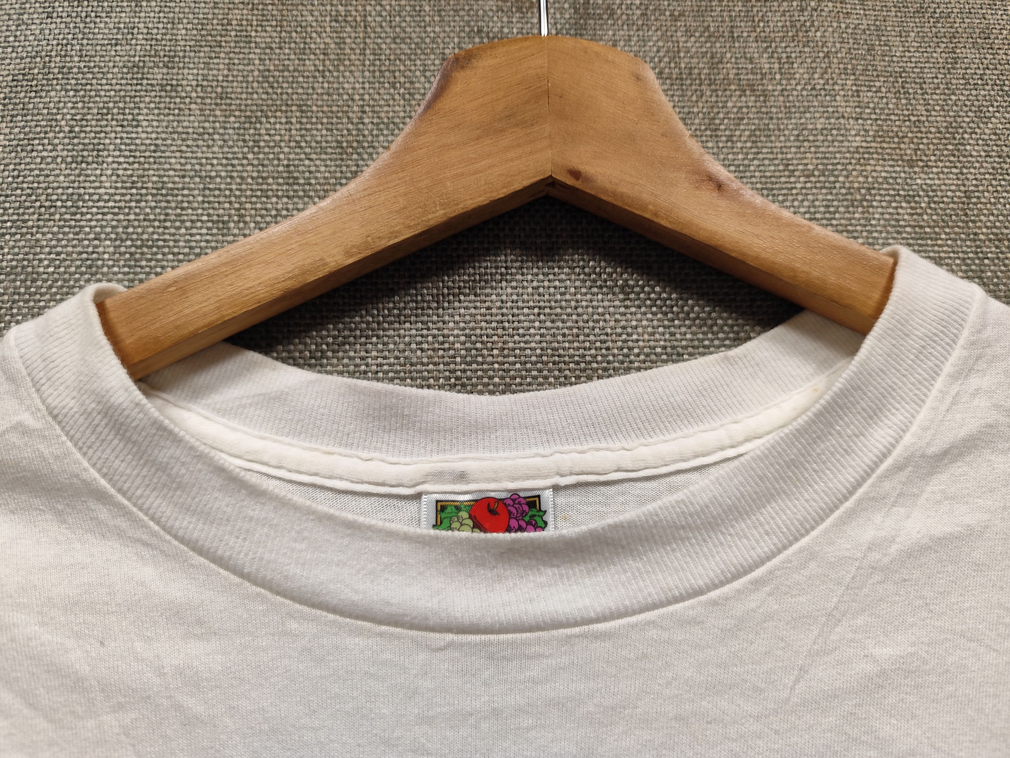 Fruit Of The Loom Vintage t shirt pocari sweat Size US M / EU 48-50 / 2 - 3 Thumbnail