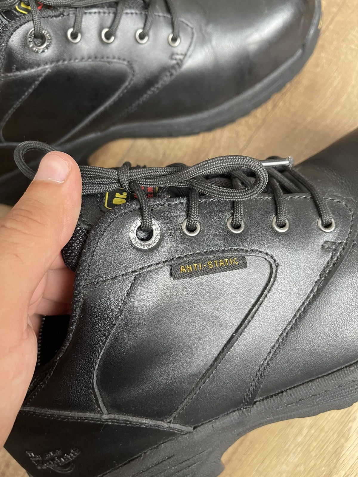 Dr. Martens Dr Martens Steel Toe Anti Static Industrial Leather Shoes Size US 10 / EU 43 - 16 Thumbnail
