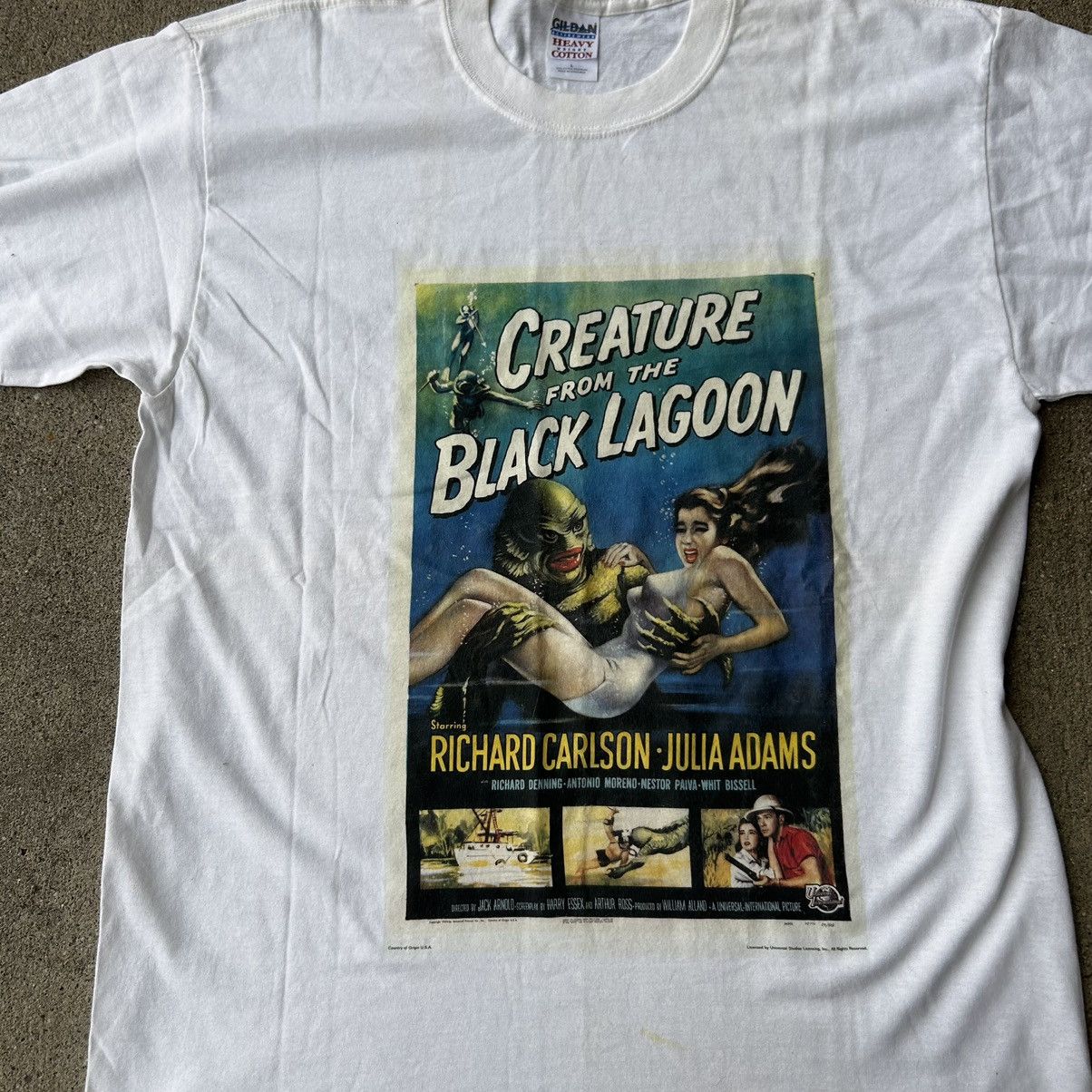 Gildan × Vintage vintage 2000s Creature from the Black Lagoon graphic t shirt Size US L / EU 52-54 / 3 - 3 Thumbnail