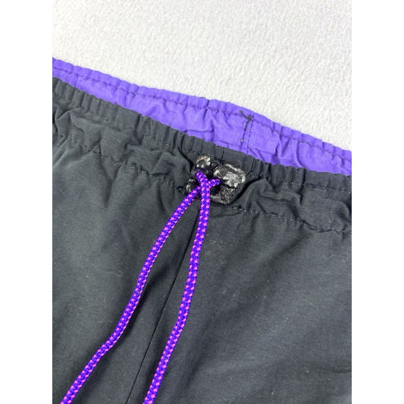 Nike VINTAGE Nike Aqua Gear Shorts Men L Black Nylon 7” Inseam 90s Athletic Lined Size US 33 - 3 Thumbnail
