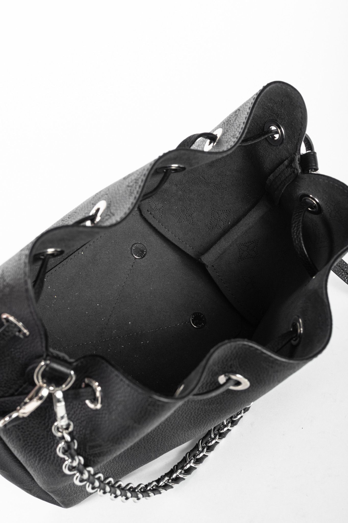 Louis Vuitton Louis Vuitton Bella Black Mahina Leather Bucket Bag Size ONE SIZE - 11 Thumbnail