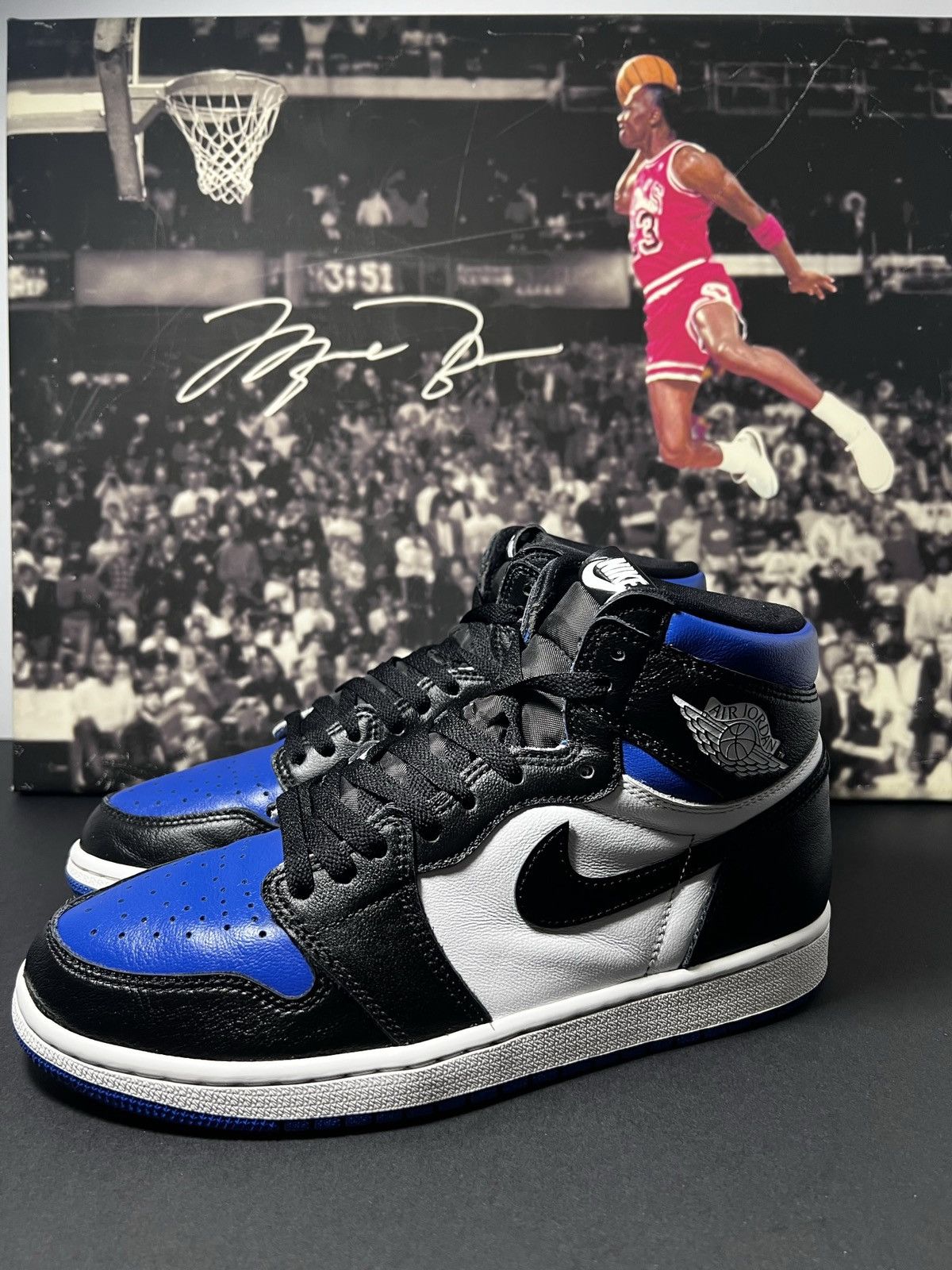 Jordan Brand Nike Air Jordan 1 Retro OG High Royal Toe Sz 9 OG ALL RARE🔥 Size US 9 / EU 42 - 2 Thumbnail