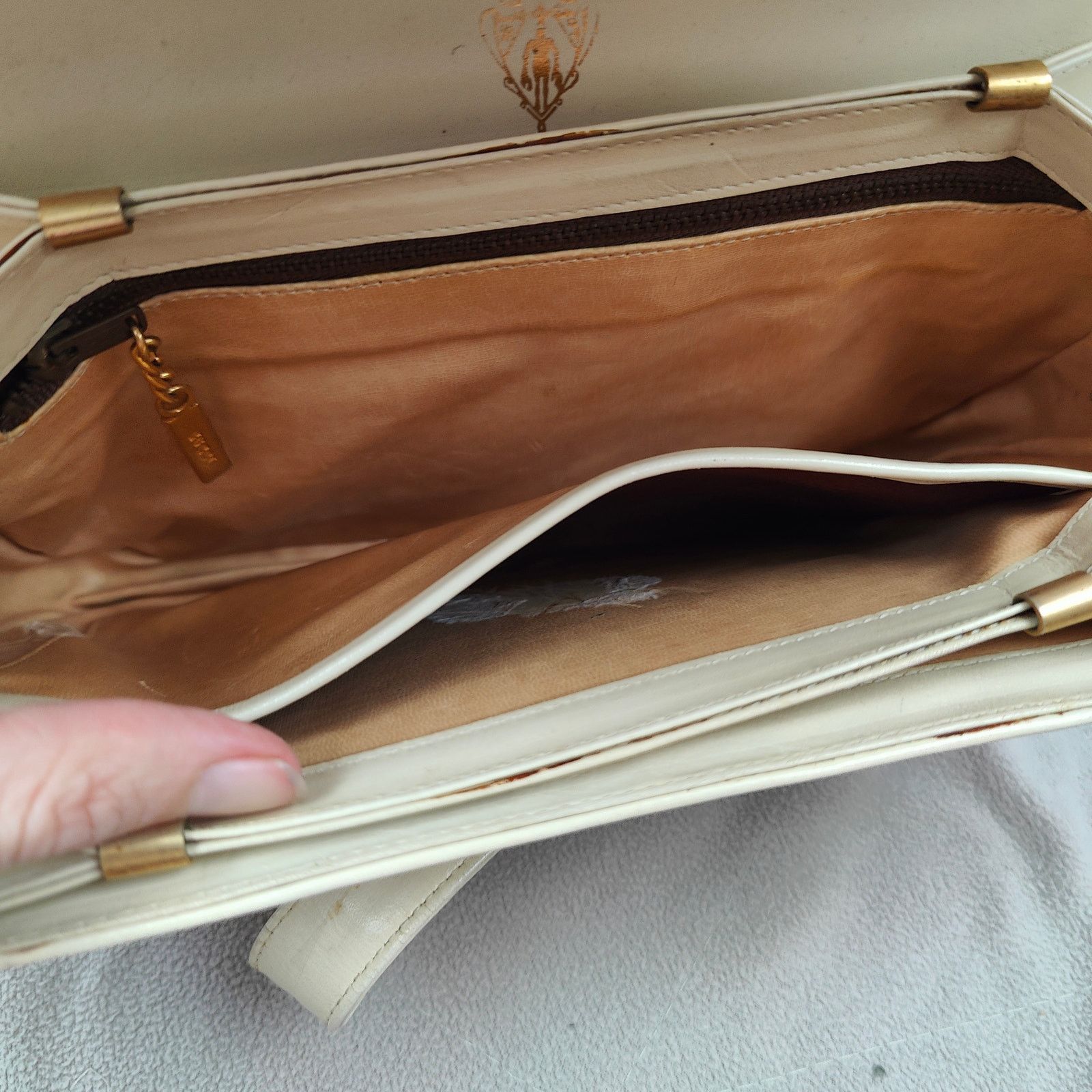 Gucci Vintage Gucci Leather Crossbody Bag Small Purse Off-White Size ONE SIZE - 12 Thumbnail
