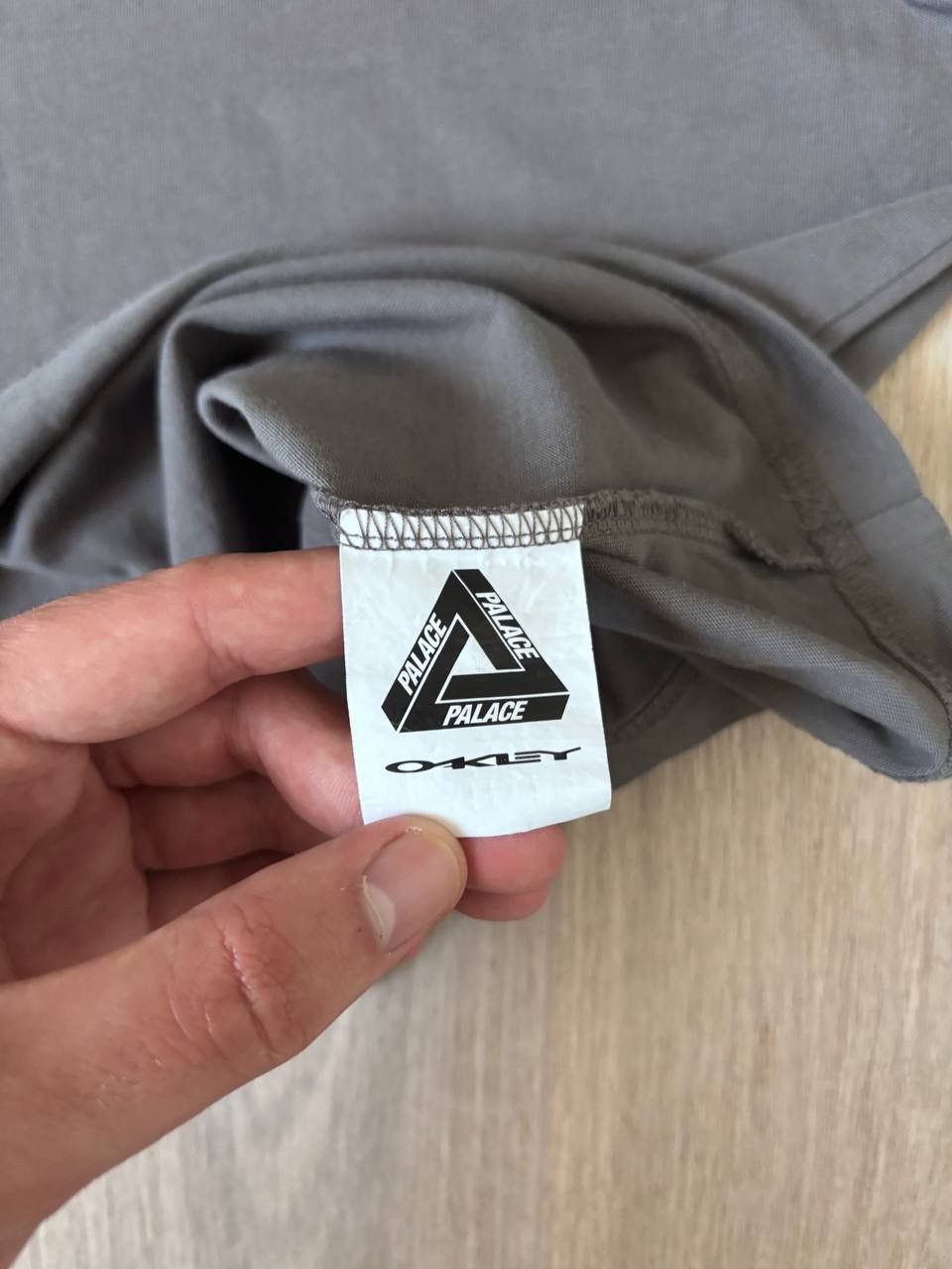Oakley × Palace Oakley X Palace t shirt men’s very rare Size US L / EU 52-54 / 3 - 7 Thumbnail