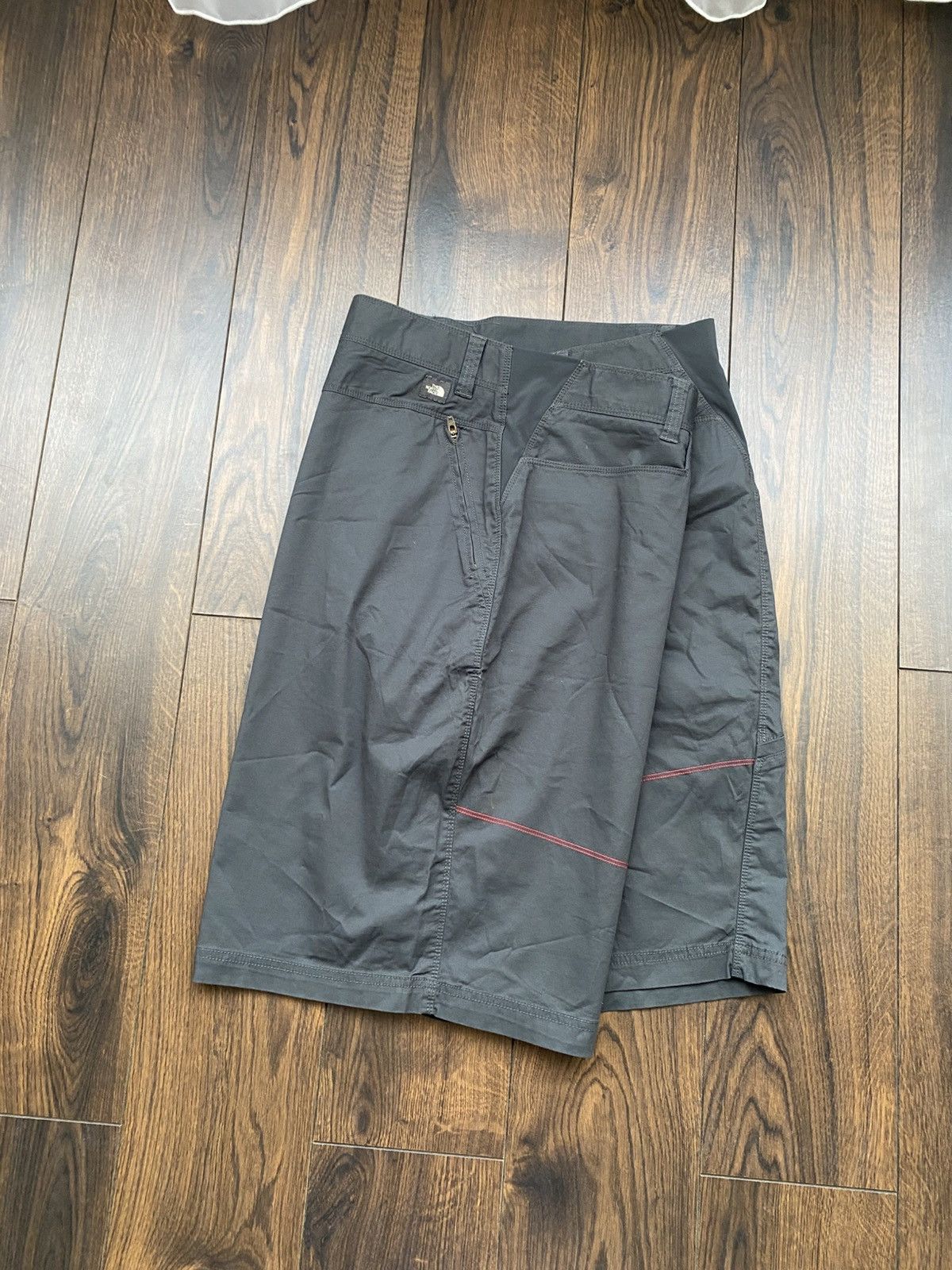 The North Face vintage trekking THE NORTH FACE shorts outdoor Size US 38 / EU 54 - 3 Thumbnail