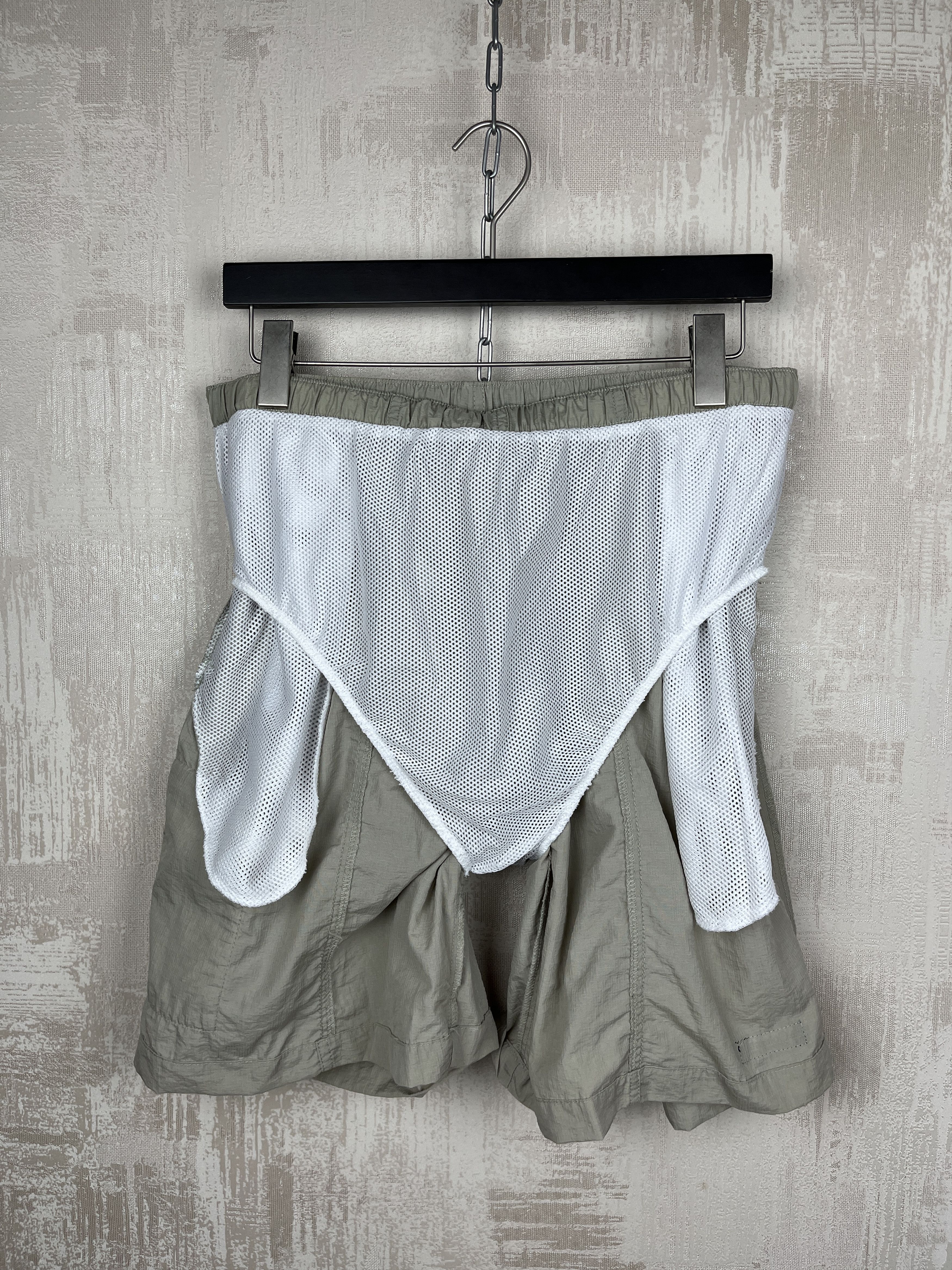 Columbia × Vintage Vintage 90's Columbia Nylon Swim Shorts Size L Size US 34 / EU 50 - 14 Thumbnail