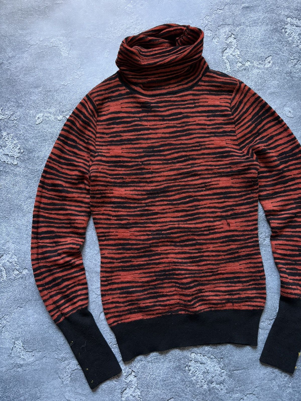 Versus Versace Vintage 90s Versus Versace Tiger Striped Turtleneck Sweater Size M / US 6-8 / IT 42-44 - 3 Thumbnail