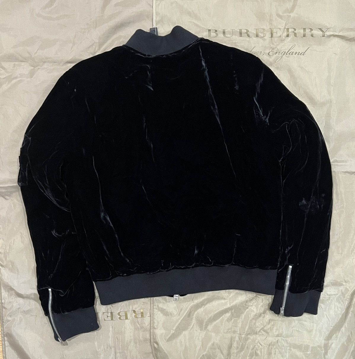 Amiri AMIRI Velvet Bomber Jacket black size 56 $3500 Size US XL / EU 56 / 4 - 7 Thumbnail