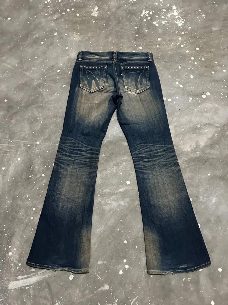 Vanquish Rare!!! Vanquish Japan studded Distressed FLared Mud Denim Size US 29 - 7 Thumbnail
