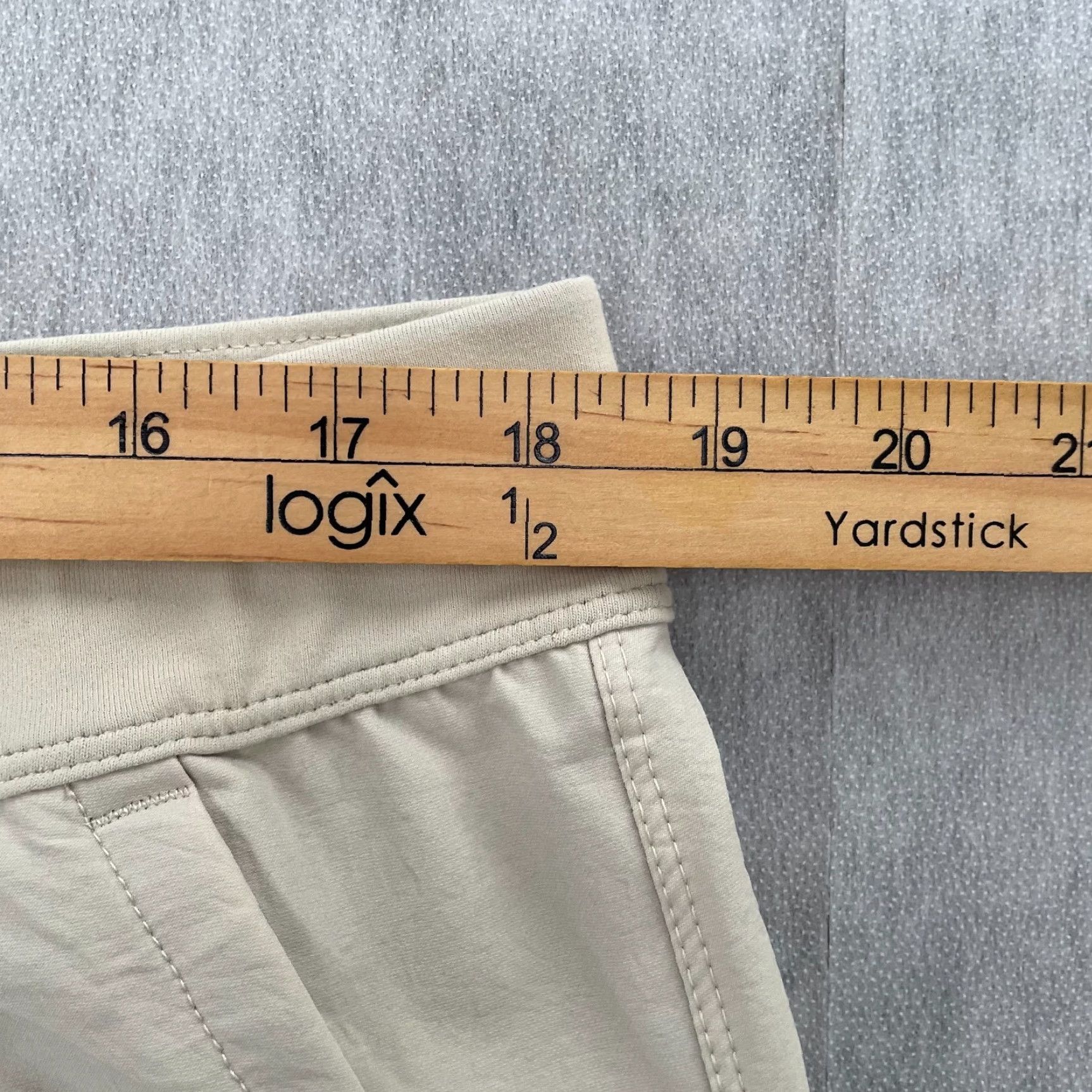 Logo 7 Public Rec Shorts Mens 36 Beige Pockets Drawstring Stretch Logo Athletic Inseam 7in Nylon Polyester Spandex Regular Size US 36 / EU 52 - 7 Thumbnail