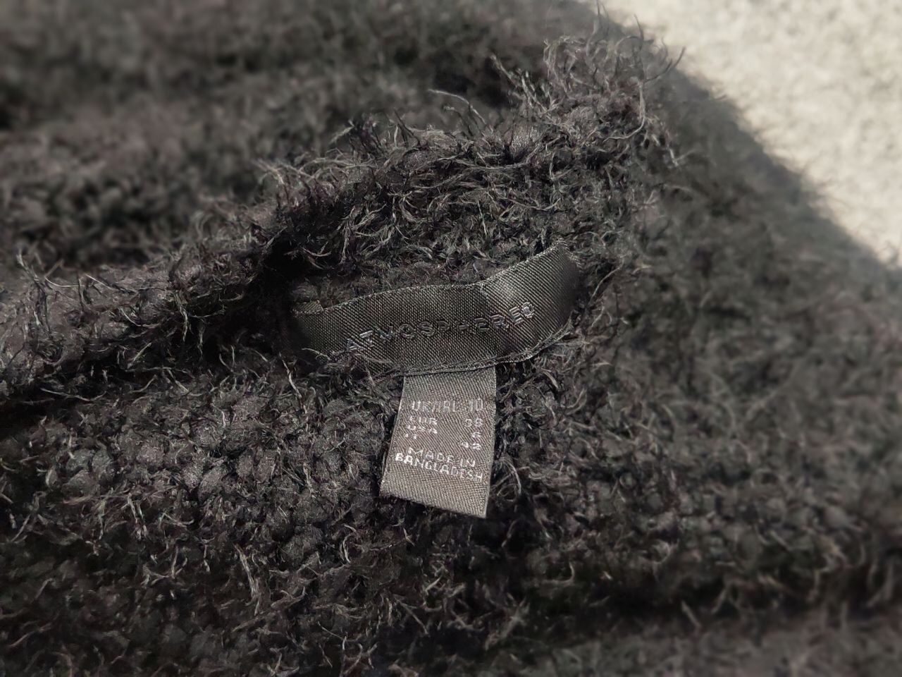 Japanese Brand Vintage Japanese Design Mohair Style fuzzy Sweater Y2K Style Size US M / EU 48-50 / 2 - 15 Thumbnail
