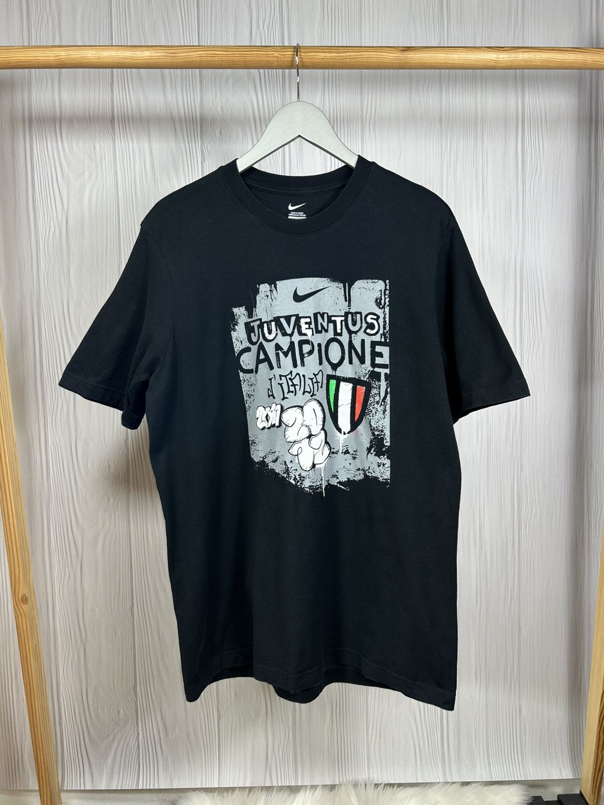 Nike × Vintage 2011-12 Juventus Nike 'Campione' Graphic Tee Size L Size US L / EU 52-54 / 3 - 1 Thumbnail