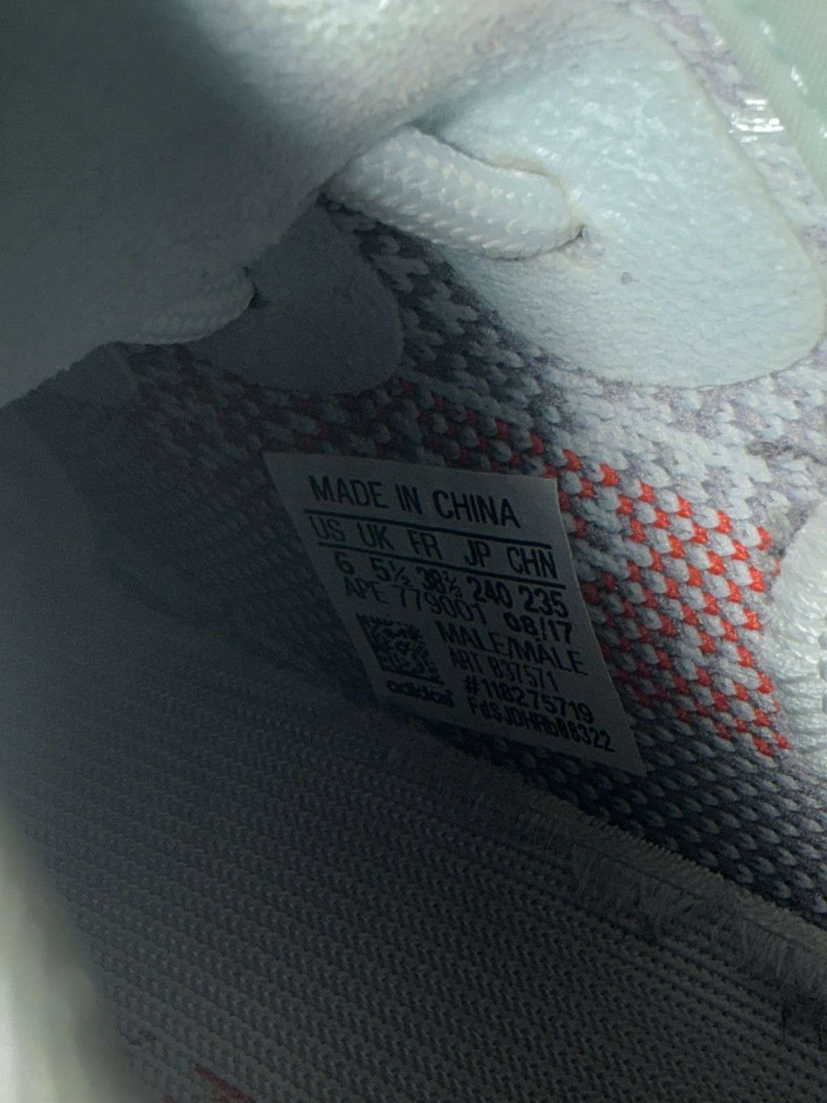 Adidas Adidas Yeezy 350v2 blue tints Size US 6 / EU 39 - 7 Thumbnail