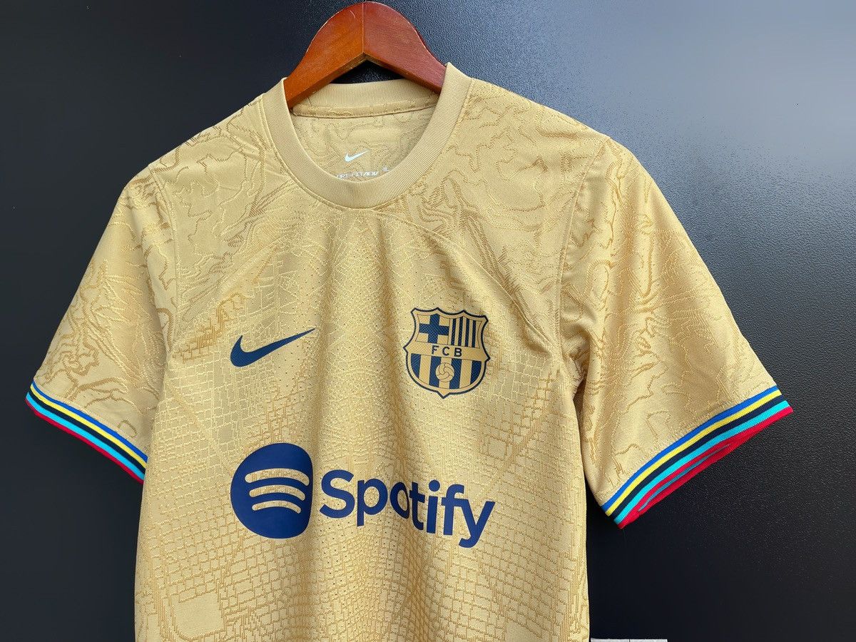 Nike Barcelona 2022 2023 Away Match Football Shirt Nike Jersey XS Size US XS / EU 42 / 0 - 2 Thumbnail