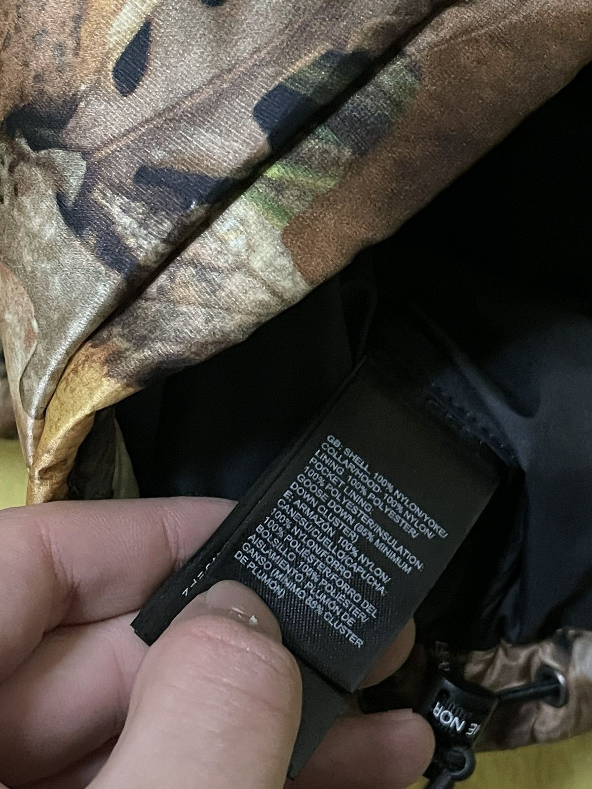 The North Face Supreme tnf the north face leaves nuptse Jacket Size US S / EU 44-46 / 1 - 8 Thumbnail