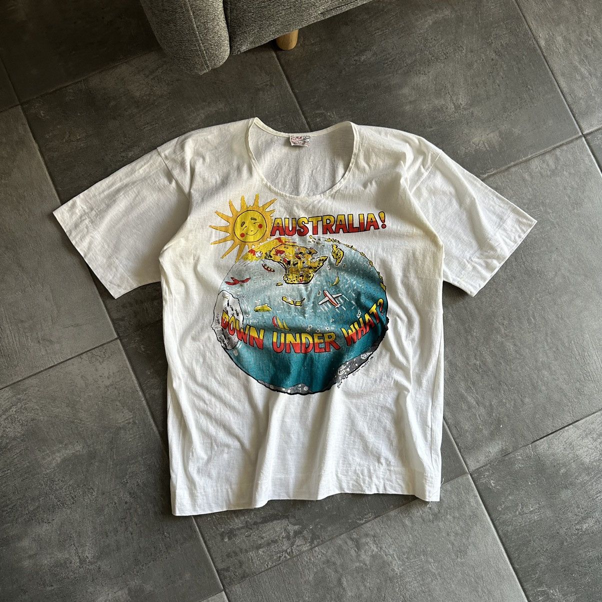 Japanese Brand × Vintage Vintage Japanese Style Australia T-shirts Joke Humor 1986 Size XL / US 12-14 / IT 48-50 - 1 Thumbnail