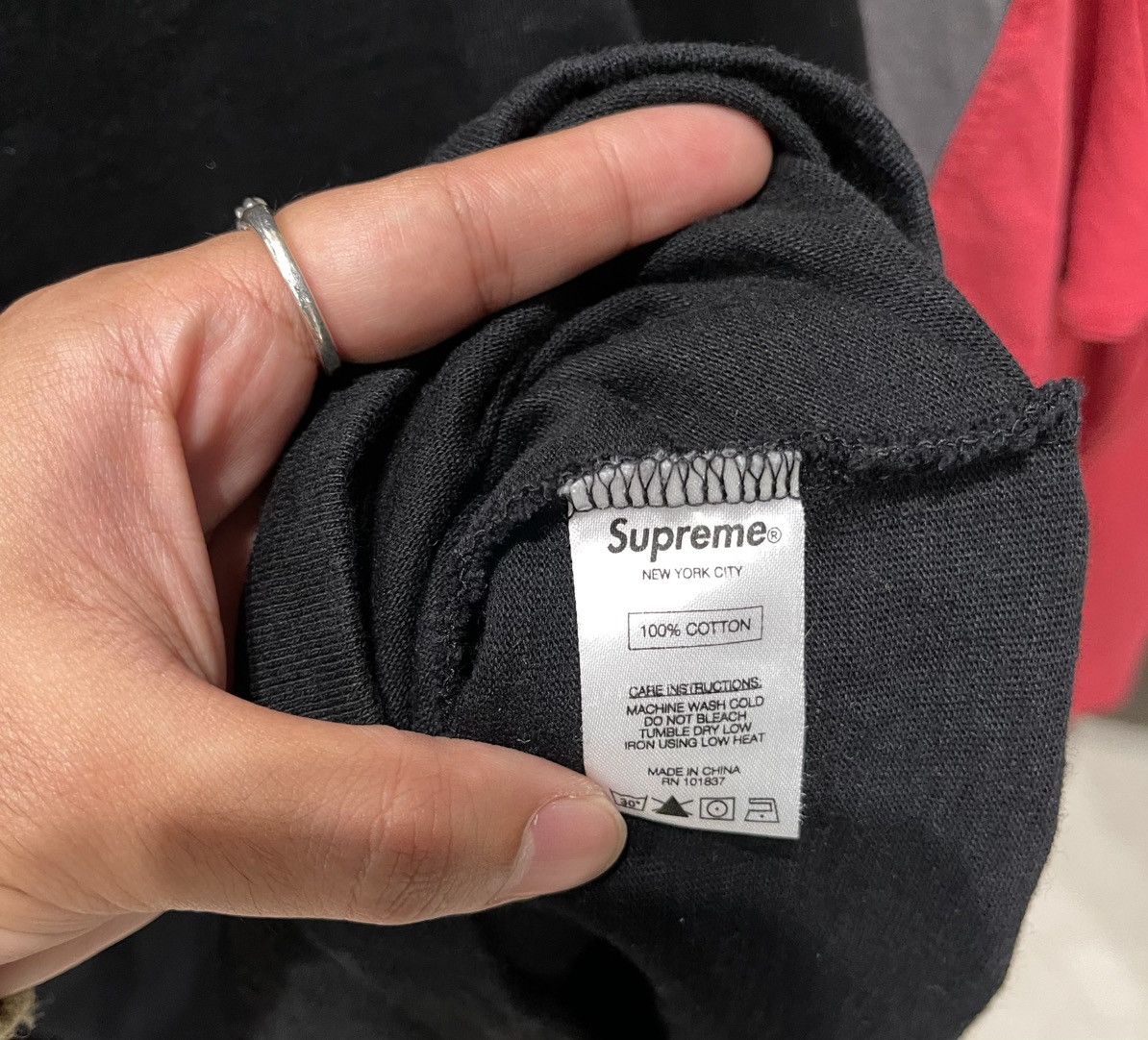 Supreme Supreme Ss2024 Size US M / EU 48-50 / 2 - 4 Thumbnail