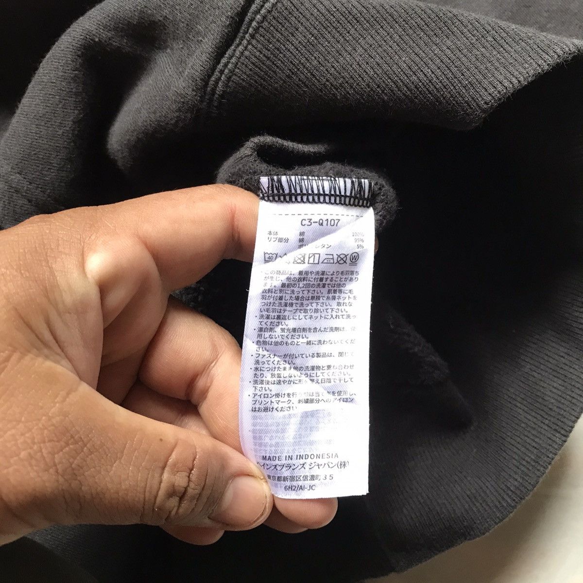 Champion VINTAGE Y2K CHAMPION HOODIE Size US M / EU 48-50 / 2 - 10 Thumbnail