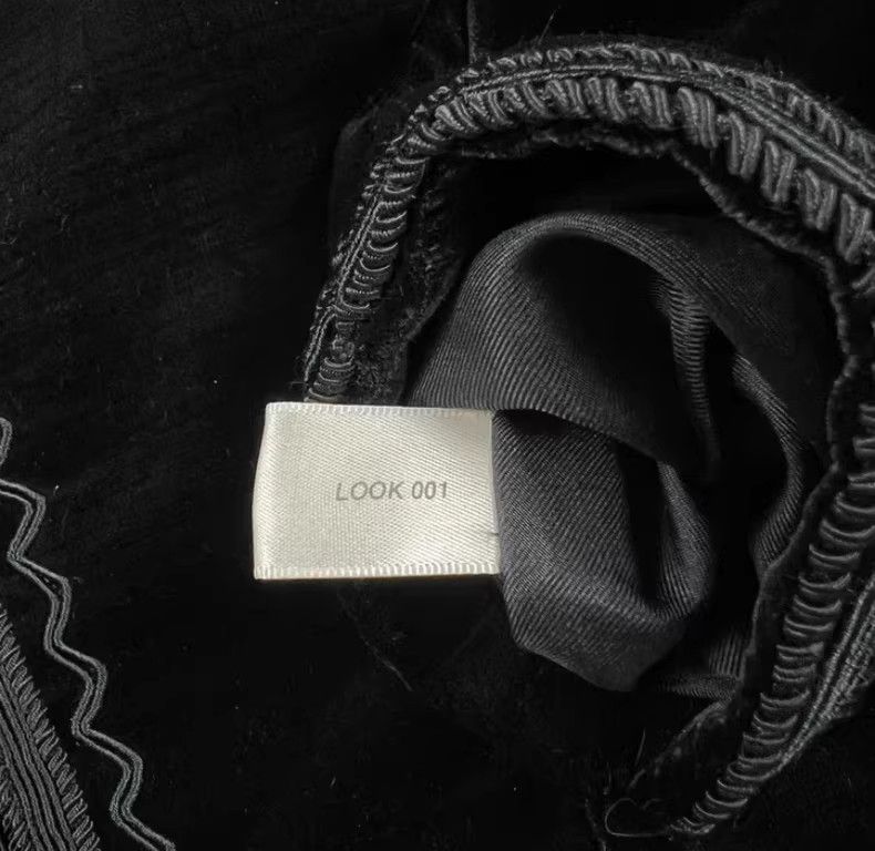 Saint Laurent Paris Saint Laurent slp18fw velvet embroidered tunic suit Size US S / EU 44-46 / 1 - 2 Thumbnail