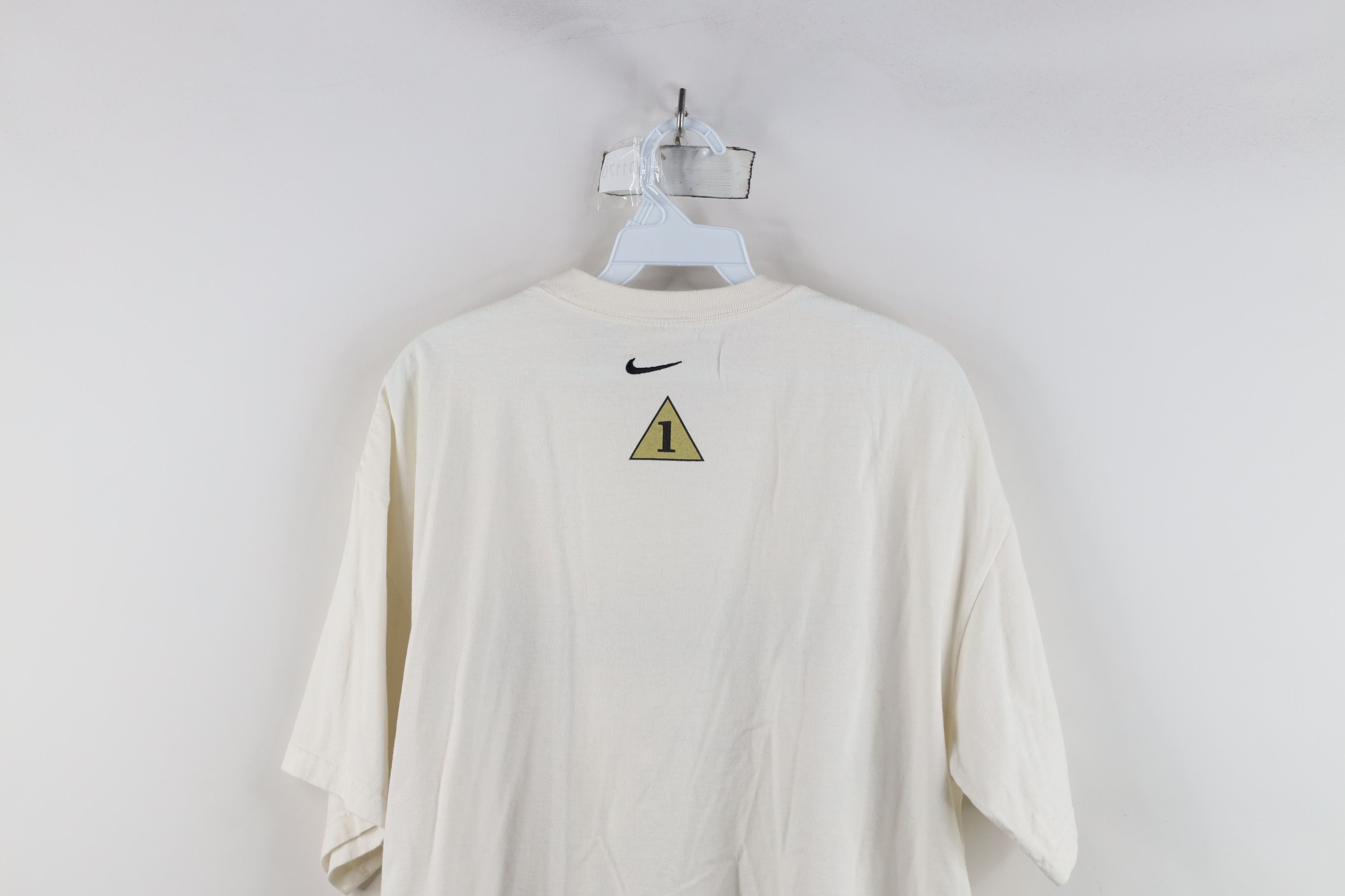 Nike Vintage Nike Swoosh Okland University Basketball T-Shirt Size US L / EU 52-54 / 3 - 12 Thumbnail