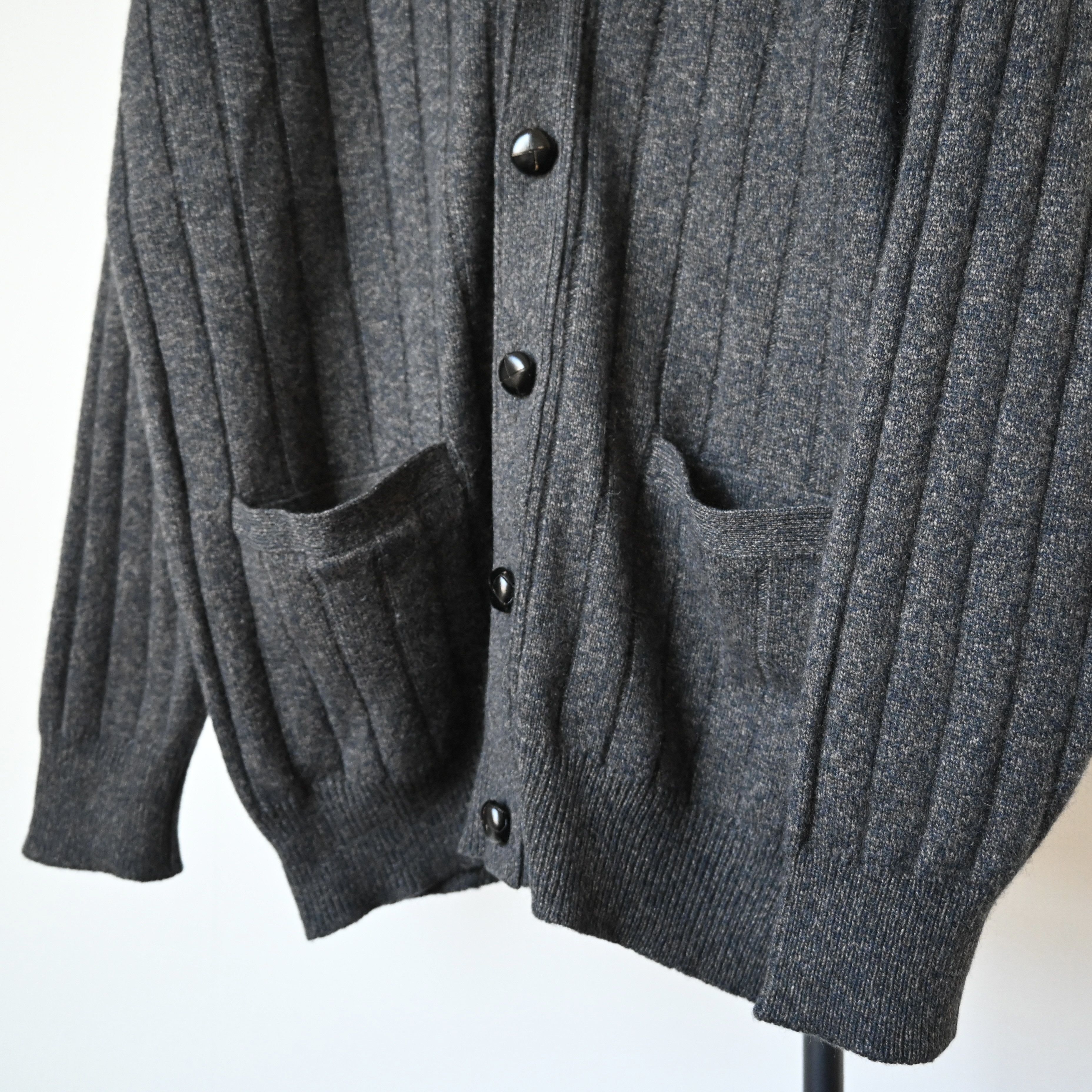 Vintage 1990s Clan Douglas 95% cashmere cardigan, made in Scotland Size US L / EU 52-54 / 3 - 8 Thumbnail