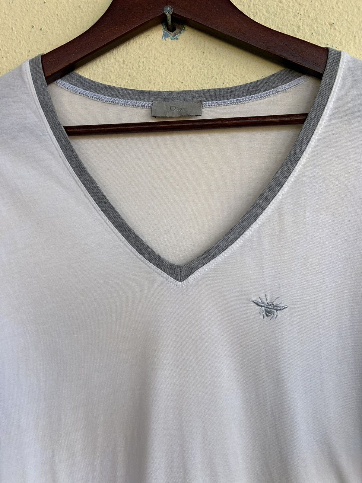 Christian Dior Monsieur Bee Embroidery V Neck Tshirt Size US S / EU 44-46 / 1 - 3 Thumbnail
