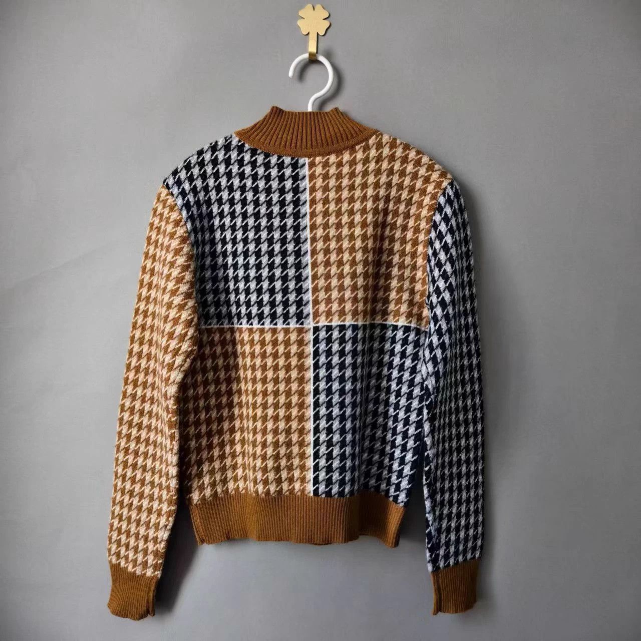 Hermes Hermes Brown Metallic Logo Plaid Cashmere Sweater 34 Size XS / US 0-2 / IT 36-38 - 2 Thumbnail